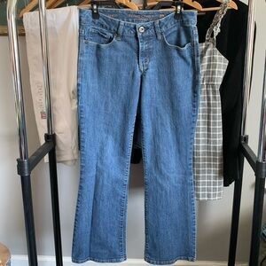 Bootcut Low Rise Embroidered Faded Glory Size 10 Petit Jeans